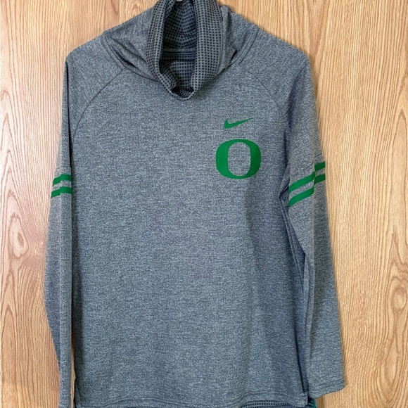 Nike Oregon Ducks Gray Cowl Turtleneck Sweatshirt - Picture 1 of 6